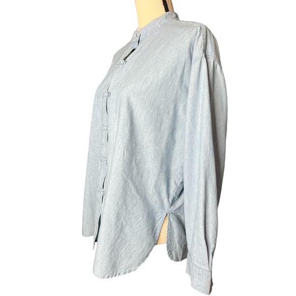J Jill Women's Denim Blouse with Cloth Buttons on Front and Cuffs Size LP - Picture 3 of 7
